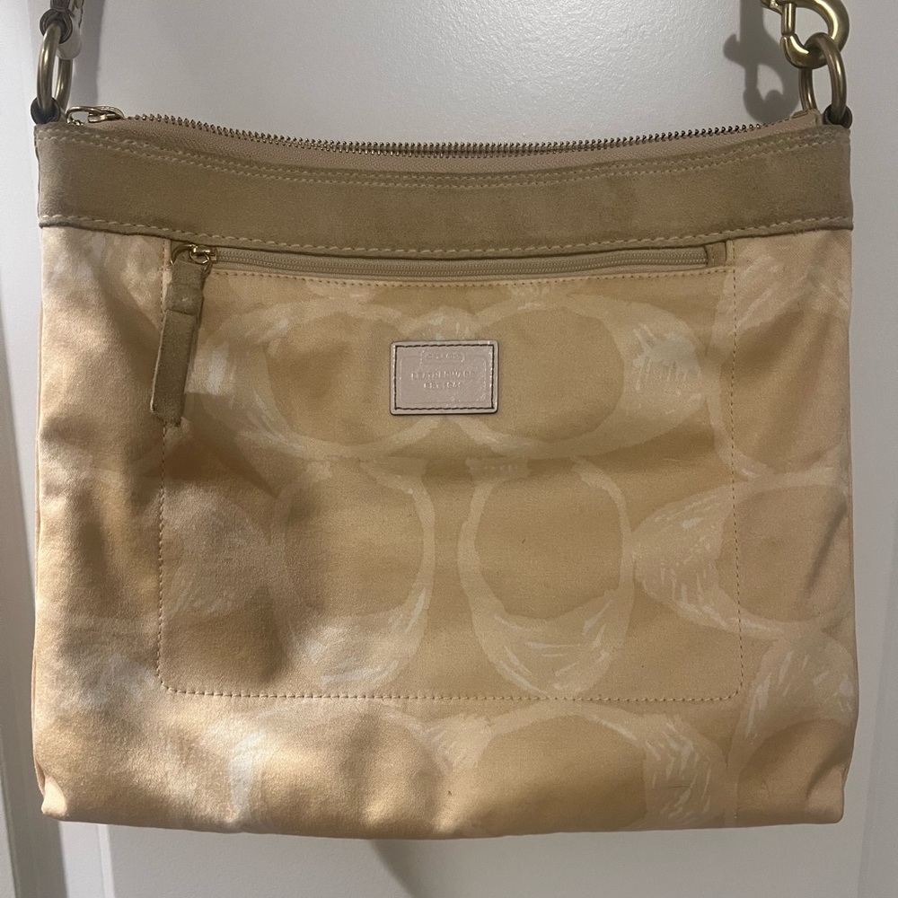 Vintage Coach jacquard canvas and leather crossbody - Picture 2 of 16